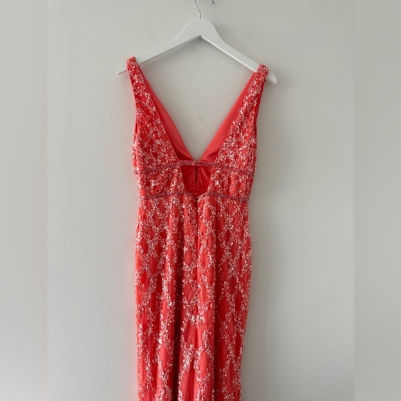 MAC DUGGAL Pink Sequined Plunge Neck Sleeveless Column Gown in Coral 8 - Picture 12 of 12